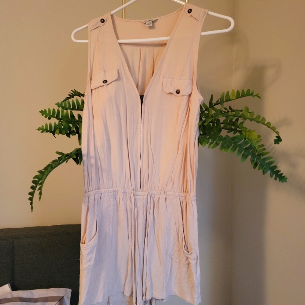 Nude romper